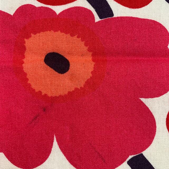 marimekko(マリメッコ)のキマラ様専用　マリメッコ　ウニッコ　ハンカチ　marimekko unikko レディースのファッション小物(ハンカチ)の商品写真