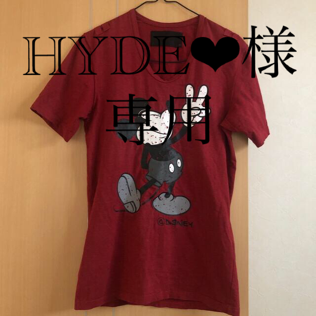 Roen(ロエン)のRoen ディズニーコラボ　Vネック半袖Tシャツ　値下げ メンズのトップス(Tシャツ/カットソー(半袖/袖なし))の商品写真