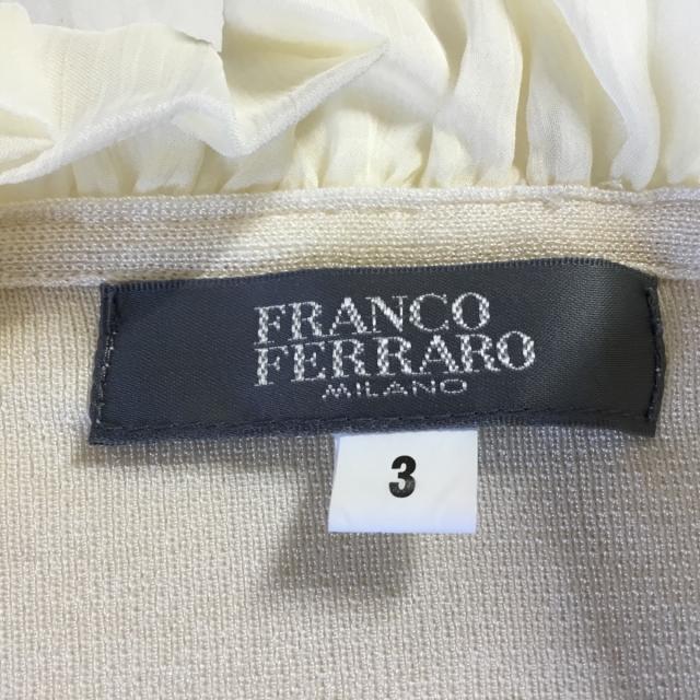FRANCO FERRARO(フランコフェラーロ)のフランコフェラーロ サイズ3 L レディース レディースのトップス(ボレロ)の商品写真