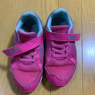 プーマ(PUMA)のPUMA 17cm 女の子　スニーカー(スニーカー)