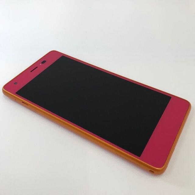 京セラ(キョウセラ)のSIMフリー美品au Qua phone QZ KYV44 カシスピンク518 スマホ/家電/カメラのスマートフォン/携帯電話(スマートフォン本体)の商品写真