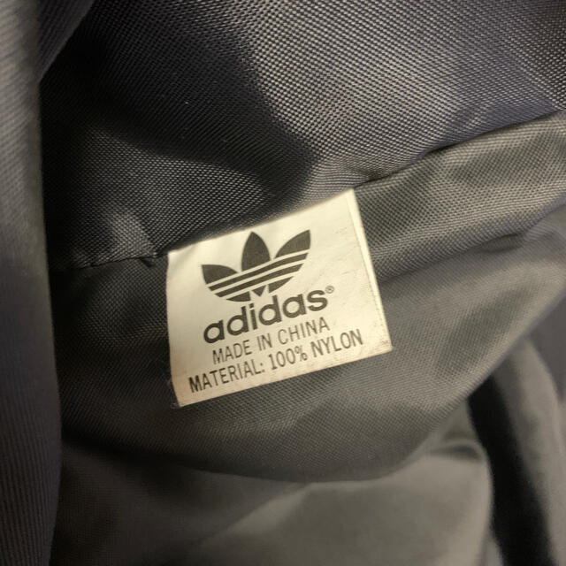 adidas(アディダス)の【中古】ハワイで購入adidas メッセンジャーバック メンズのバッグ(メッセンジャーバッグ)の商品写真