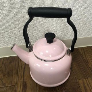 ルクルーゼ(LE CREUSET)のにー⭐︎様専用　ル・クルーゼ　ピンク　ケトル 　1.1ℓ (鍋/フライパン)