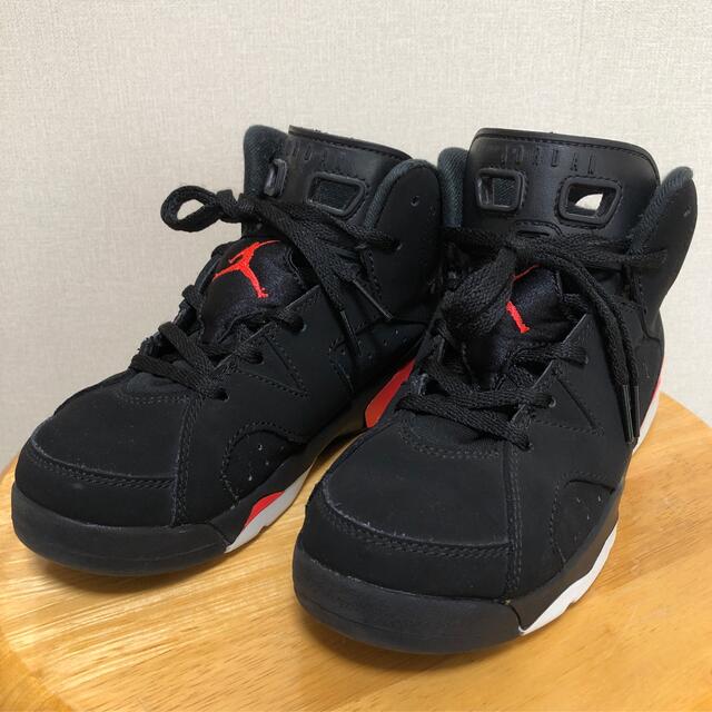 NIKE(ナイキ)のAIR JORDAN 6 PS インフラレッド【21.0cm】 キッズ/ベビー/マタニティのキッズ靴/シューズ(15cm~)(スニーカー)の商品写真