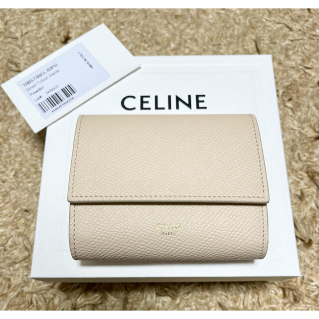 celine(セリーヌ)の★赤字特価★在庫処分品　セリーヌ　ロゴ　折り財布　三つ折り レディースのファッション小物(財布)の商品写真