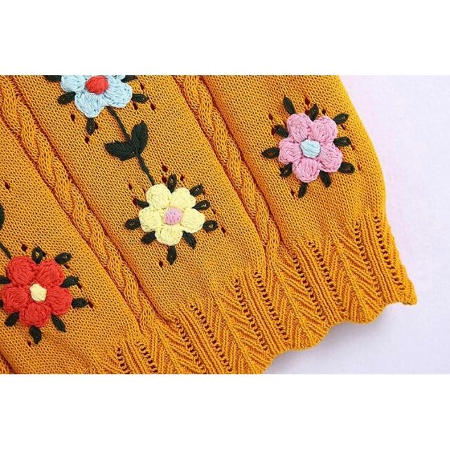 ZARA(ザラ)の🍀5月新作🎏4317◆フラワー 花柄 刺繍 ニット ベスト レディースのトップス(ベスト/ジレ)の商品写真