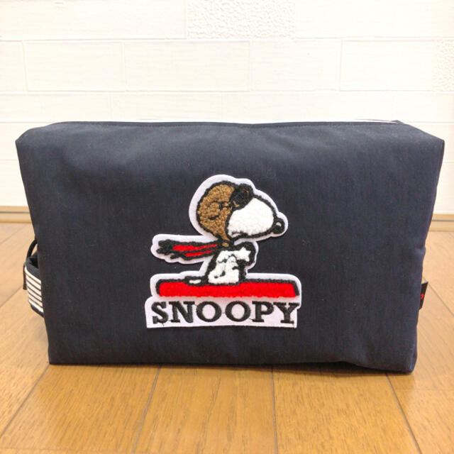 SNOOPY(スヌーピー)のハンドメイド　ポーチ　オムツ　旅行　化粧　キルティング　スヌーピー  ハンドメイドのファッション小物(ポーチ)の商品写真