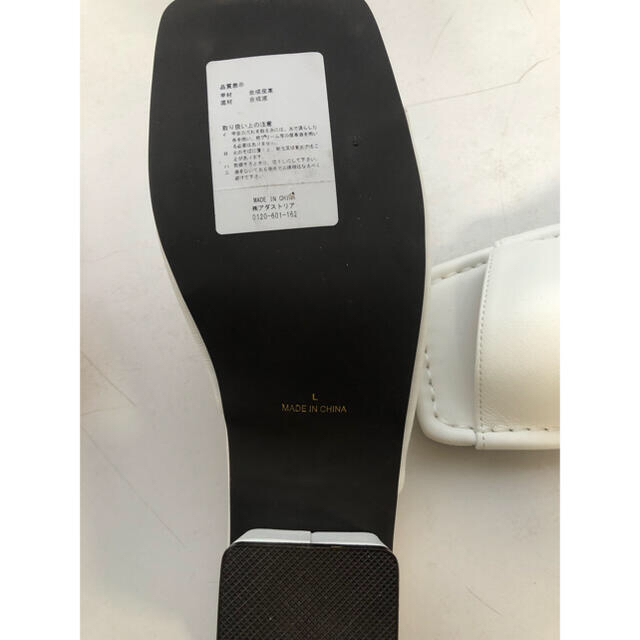 JEANASIS(ジーナシス)のスクエアアシメミュールサンダル 白 L 新品 レディースの靴/シューズ(サンダル)の商品写真