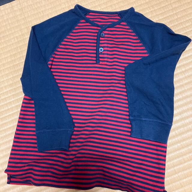 UNIQLO(ユニクロ)のユニクロ　パジャマ　Sサイズ キッズ/ベビー/マタニティのキッズ服男の子用(90cm~)(パジャマ)の商品写真