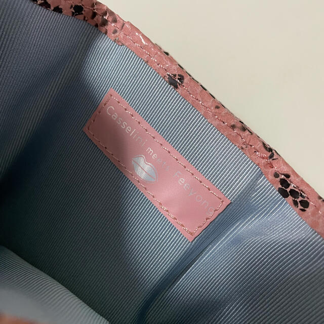 Casselini(キャセリーニ)のcasselini×ひよんちゃんコラボ　リップウォレット レディースのファッション小物(財布)の商品写真