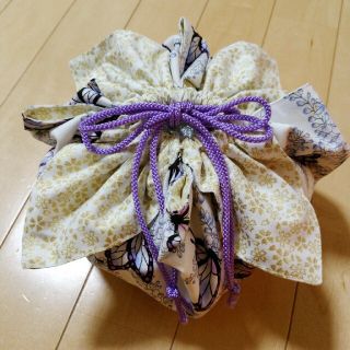 巾着 花びら巾着 巾着バッグ お弁当袋 蝶柄 花柄 胡蝶しのぶ 鬼滅の刃(和装小物)