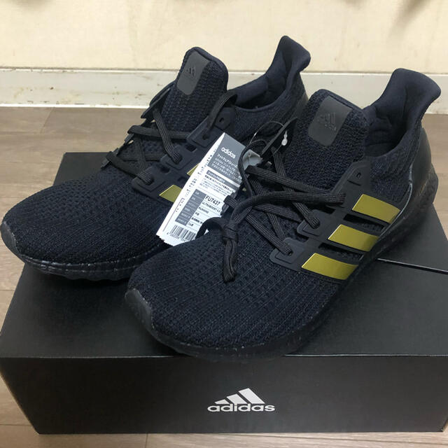 adidas(アディダス)のadidas ULTRA BOOST4.0 DNA 29.5cm 未使用 黒金 メンズの靴/シューズ(スニーカー)の商品写真