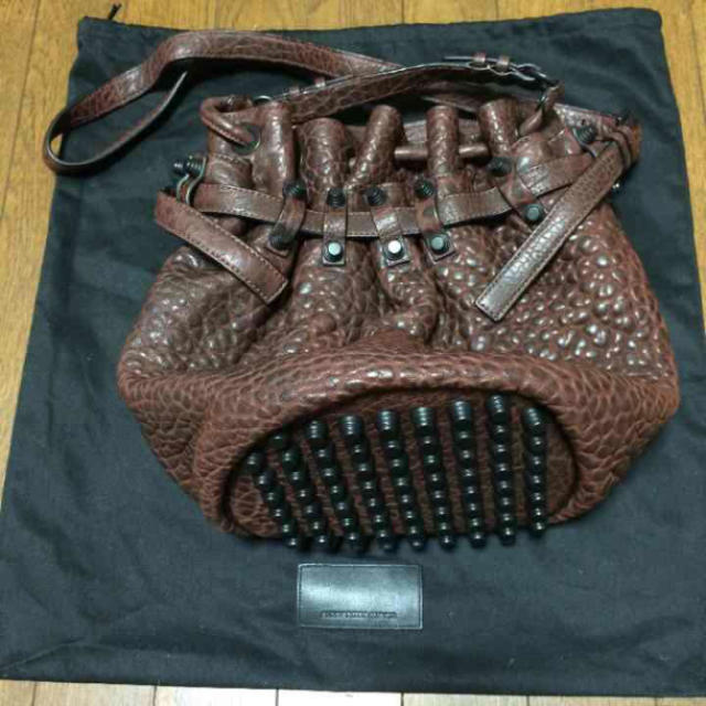 Alexander Wang(アレキサンダーワン)のAlexander wang Diego 巾着バッグスタッズ レディースのバッグ(ショルダーバッグ)の商品写真