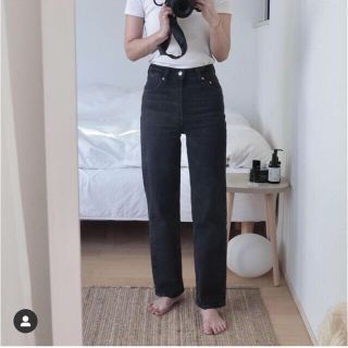 ＜LEVI’S（リーバイス）＞RIBCAGE ストレートデニムパンツ 26サイズ