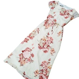 ローラアシュレイ(LAURA ASHLEY)の【新品・タグ付き】Laura Ashley　シルク100%　花柄ワンピース(ロングワンピース/マキシワンピース)