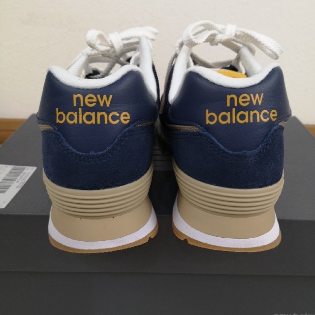 New Balance(ニューバランス)の新品未使用 ニューバランス NewBalance メンズ ML574 25.5㎝ メンズの靴/シューズ(スニーカー)の商品写真