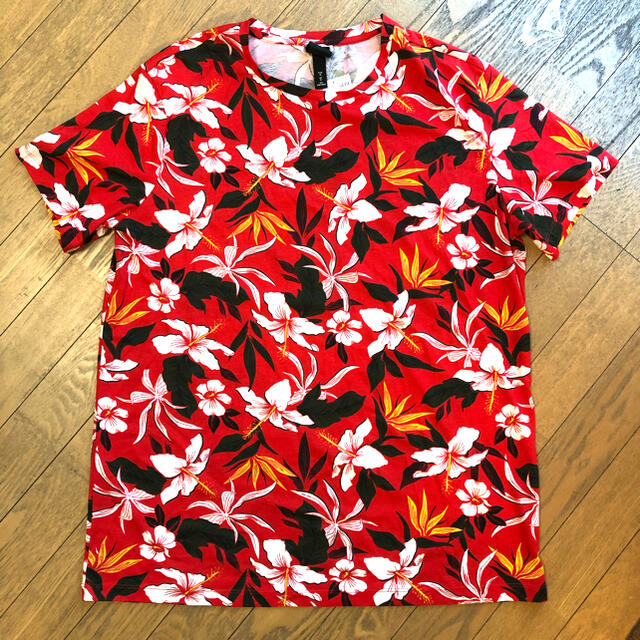 H&M(エイチアンドエム)の【新品】H&M アロハ Tシャツ Mサイズ メンズのトップス(Tシャツ/カットソー(半袖/袖なし))の商品写真