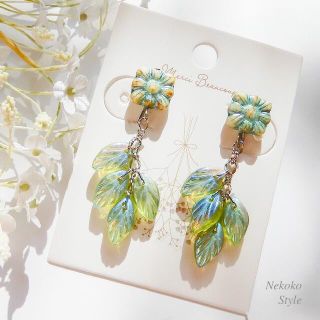 【029】フラワー＆リーフのパステルカラーイヤリング(イヤリング)