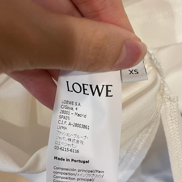 LOEWE(ロエベ)のロエベ　アナグラム　クロップド　Tシャツ レディースのトップス(Tシャツ(半袖/袖なし))の商品写真