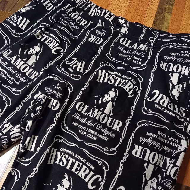 HYSTERIC GLAMOUR(ヒステリックグラマー)の●HYSTERIC GLAMOUR WHISKY柄 テーパードパンツ メンズのパンツ(その他)の商品写真