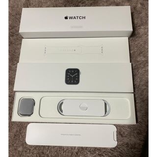 アップルウォッチ(Apple Watch)のApple Watch SE（GPSモデル）- 40mm(腕時計(デジタル))