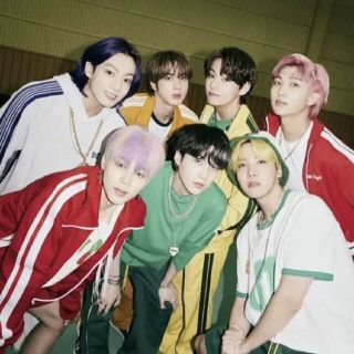 bts ジョングク着用 ニードルズ トラックフーディー ベロア | www ...