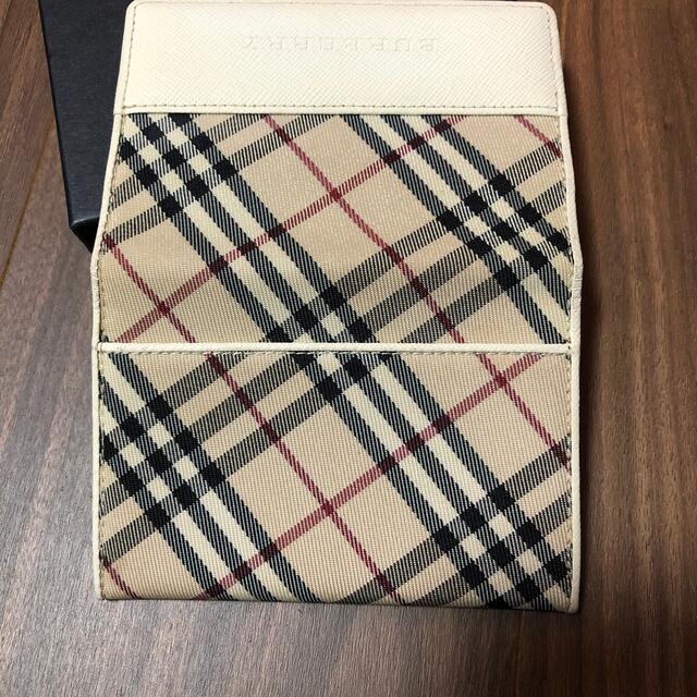 BURBERRY(バーバリー)のバーバリー 名刺入れ Burberry ノバチェック ホワイト白 パスケース レディースのファッション小物(名刺入れ/定期入れ)の商品写真