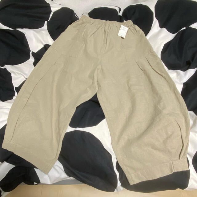 SM2(サマンサモスモス)のSM2 裾タックパッチポケットパンツ レディースのパンツ(カジュアルパンツ)の商品写真
