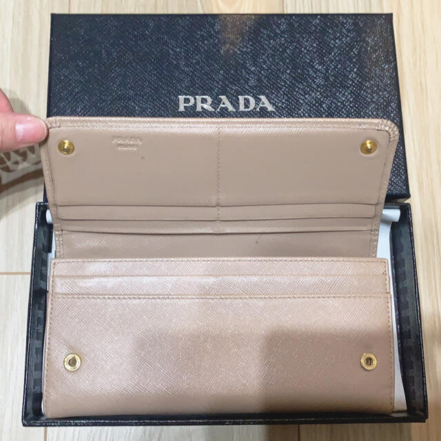 PRADA(プラダ)のプラダ長財布　箱あり レディースのファッション小物(財布)の商品写真