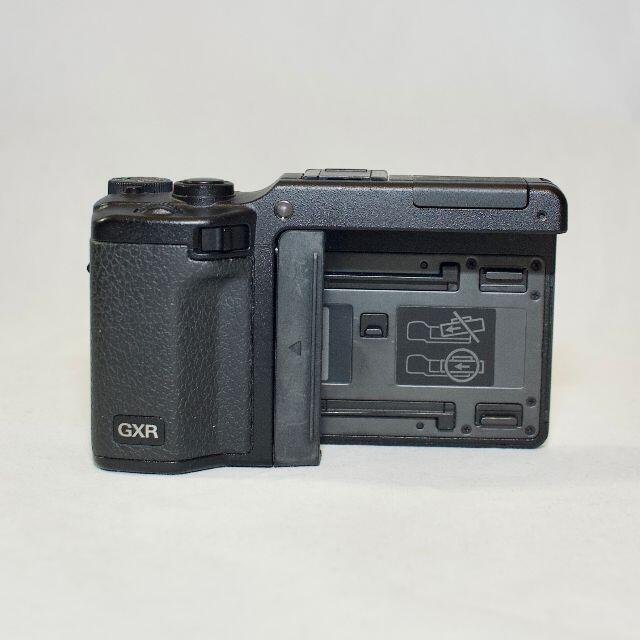 RICOH(リコー)のGXR ＋ P10 Kit ＋ S10レンズ + LC-2 スマホ/家電/カメラのカメラ(コンパクトデジタルカメラ)の商品写真