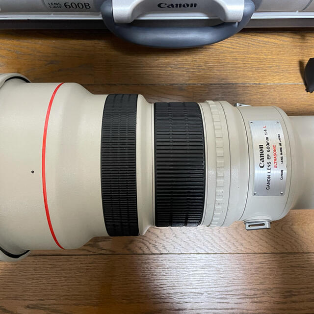 Canon(キヤノン)のCanon EF 600mm f4 L スマホ/家電/カメラのカメラ(レンズ(単焦点))の商品写真