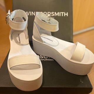 バレンシアガ(Balenciaga)のwindsor smith サンダル　厚底　Naked wolf好きにもオススメ(サンダル)