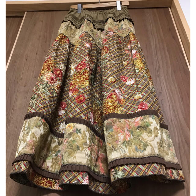 ☆まみこす様専用 25日迄出品、5%offです 美品カネコイサオ スカート