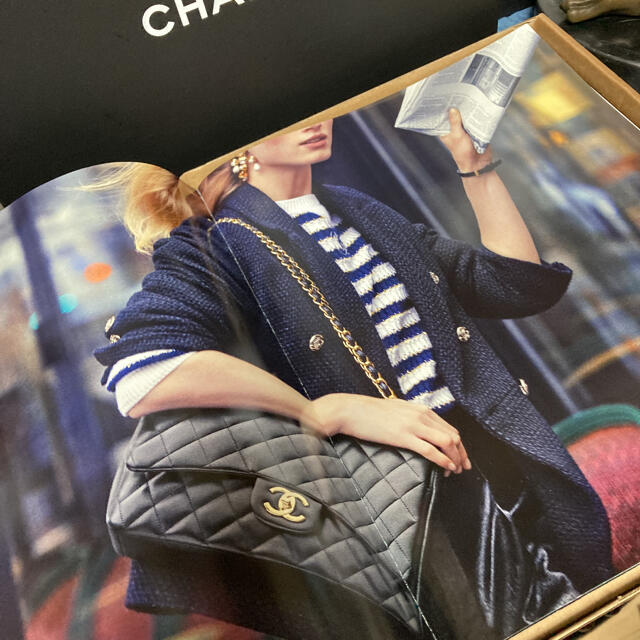 CHANEL(シャネル)の最新☆CHANEL☆ブックレット☆カタログ☆ エンタメ/ホビーのコレクション(ノベルティグッズ)の商品写真