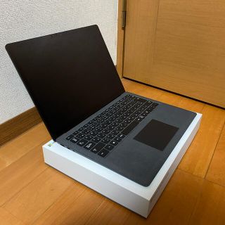 マイクロソフト(Microsoft)のSurface Laptop2(ノートPC)