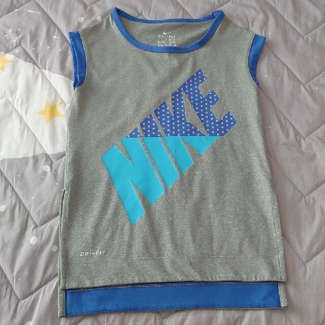 NIKE(ナイキ)のタイムセール❗ナイキタンクトップ キッズ/ベビー/マタニティのキッズ服女の子用(90cm~)(Tシャツ/カットソー)の商品写真
