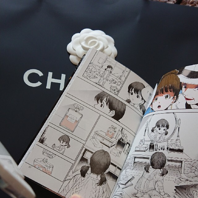 CHANEL(シャネル)の非売品❣️CHANELと約束のネバーランドのコラボ エンタメ/ホビーのアニメグッズ(その他)の商品写真