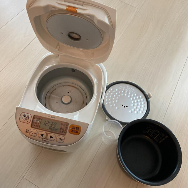 象印(ゾウジルシ)の象印 炊飯器 NL-BB05 スマホ/家電/カメラの調理家電(炊飯器)の商品写真