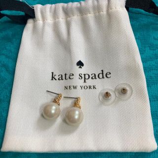 ケイトスペードニューヨーク(kate spade new york)のkate spade NEWYORK🤍パールピアス(ピアス)