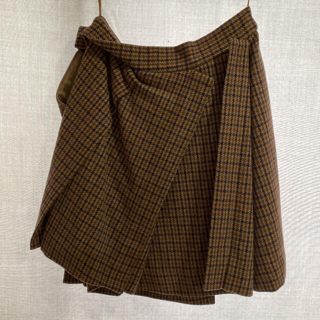 Vivienne Westwood(ヴィヴィアンウエストウッド)のヴィヴィアン　チェックミニスカート レディースのスカート(ミニスカート)の商品写真