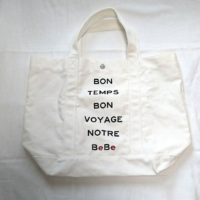 BeBe(ベベ)のBeBe ベベ 新品 タグ付き トートバッグ レディースのバッグ(トートバッグ)の商品写真