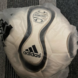 アディダス(adidas)のチームガイスト　ドイツワールドカップ　サッカーボール　レア(記念品/関連グッズ)