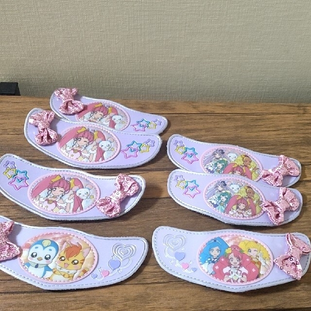 BANDAI(バンダイ)のあおい様専用✩.*プリキュア光るスニーカー靴マジックベルトのみヒーリングスター☆ キッズ/ベビー/マタニティのキッズ靴/シューズ(15cm~)(スニーカー)の商品写真