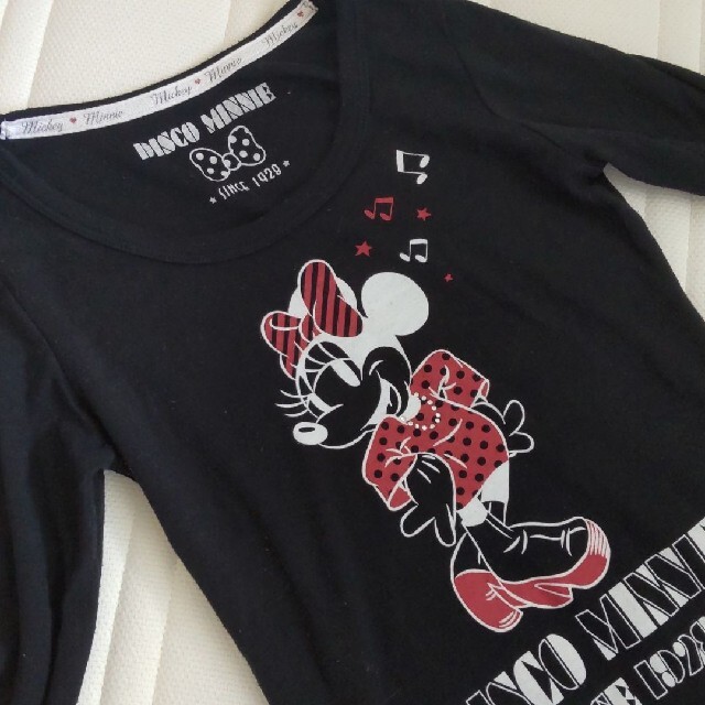 Disney(ディズニー)のＨ様専用！ロングTシャツ　ミニーマウス レディースのトップス(Tシャツ(長袖/七分))の商品写真