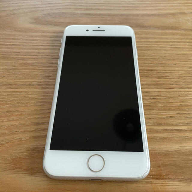 iPhone 8 本体　64GB ホワイト