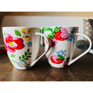 キャスキッドソン(Cath Kidston)の【未使用・廃番品】キャスキッドソン　ペアマグカップ　ストロベリー＆ランブリング(グラス/カップ)