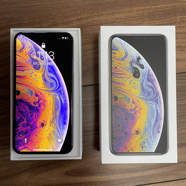 iPhone XS 256GB シルバー SIMロック解除済スマートフォン本体