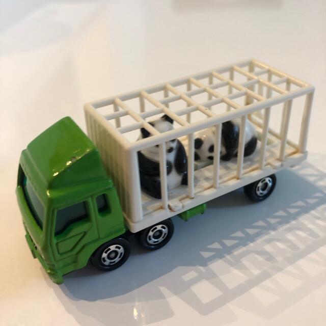 Takara Tomy(タカラトミー)のトミカ　動物搬送車【パンダ】 エンタメ/ホビーのおもちゃ/ぬいぐるみ(ミニカー)の商品写真