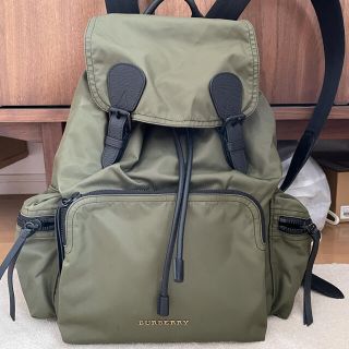 バーバリー(BURBERRY)のolives shop 専用　BURBERRY バックパックとMJポーチ(バッグパック/リュック)