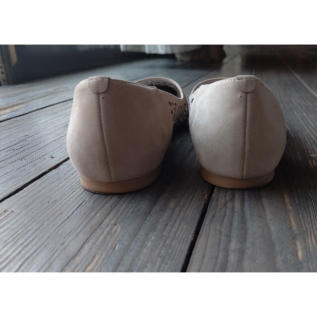 GINZA Kanematsu(ギンザカネマツ)のルル様専用  銀座かねまつ フラットシューズ 23㎝ ベージュ レディースの靴/シューズ(ハイヒール/パンプス)の商品写真